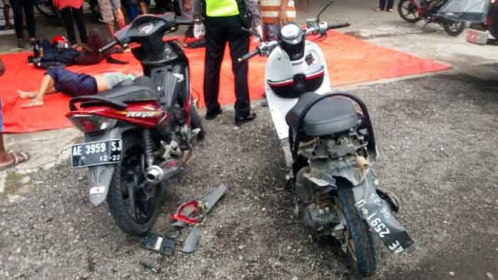 Kecelakaan tiga sepeda motor di Ponorogo