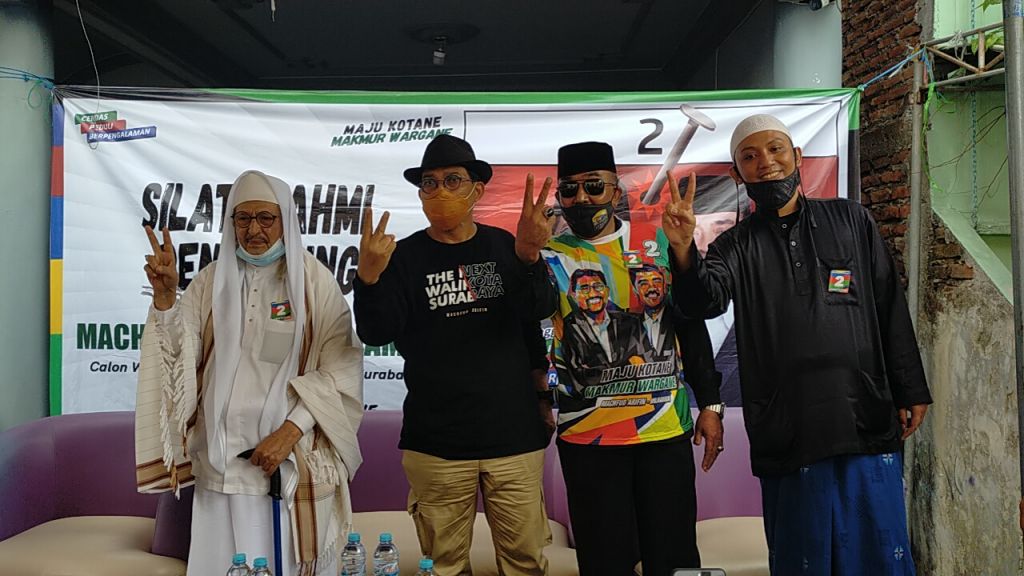Calon Wali Kota Machfud Arifin bersama Habib Muhammad Smith dan Pembina Fortamas, Gus Mamad
