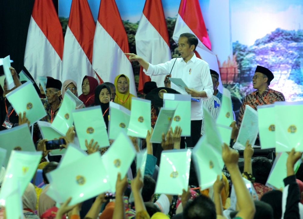 Presiden Jokowi bagikan 2020 sertifikat tanah gratis untuk warga Jatim di Gresik (Foto-foto: Sahlul Fahmi/jatimnow.com)