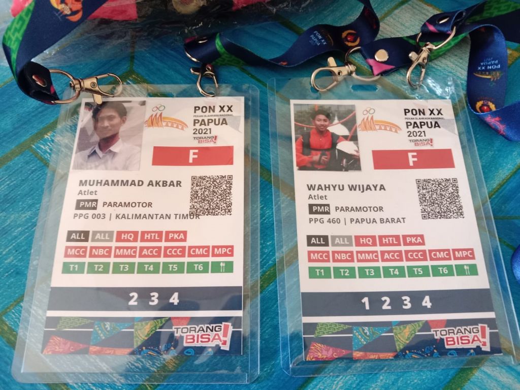 Kartu atlet PON XX Papua milik Ilung dan anaknya Wahyu Wijaya