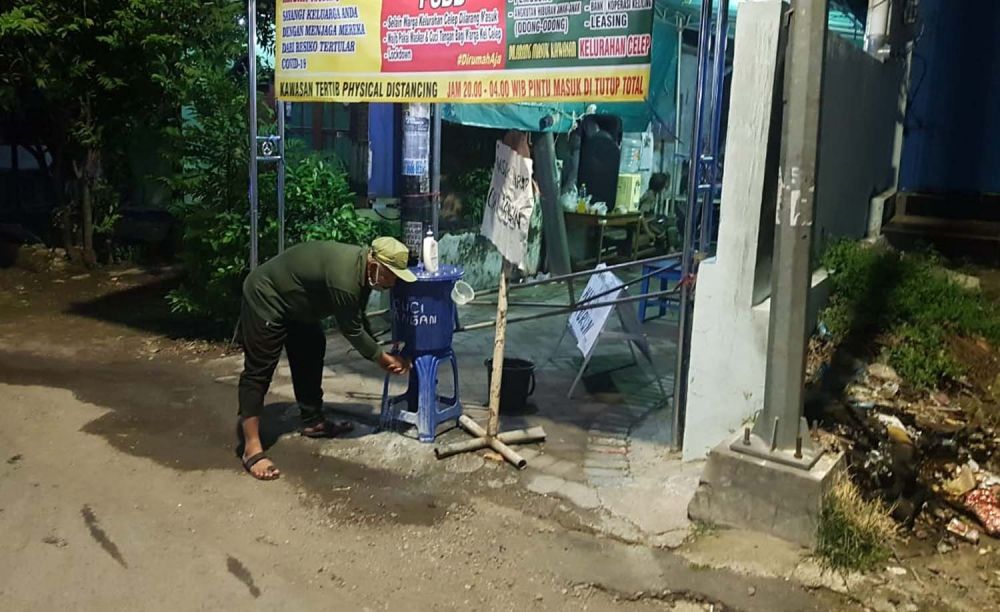 Penerapan one gate system di RW III Celep Selatan, Kelurahan Celep, Kecamatan/Kabupaten Sidoarjo