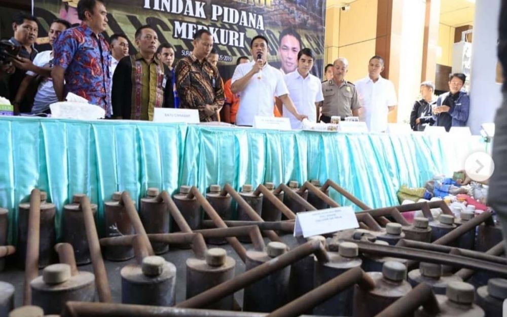 Alat produksi merkuri ilegal juga disita di Mapolda Jatim