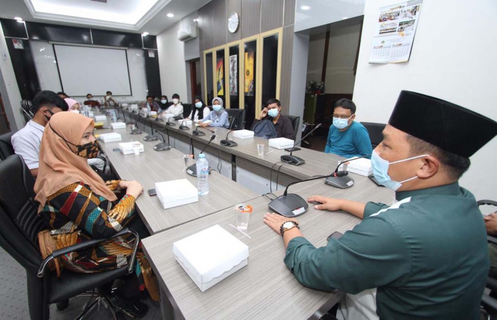 Para pelajar saat berada di Kantor DPRD Gresik