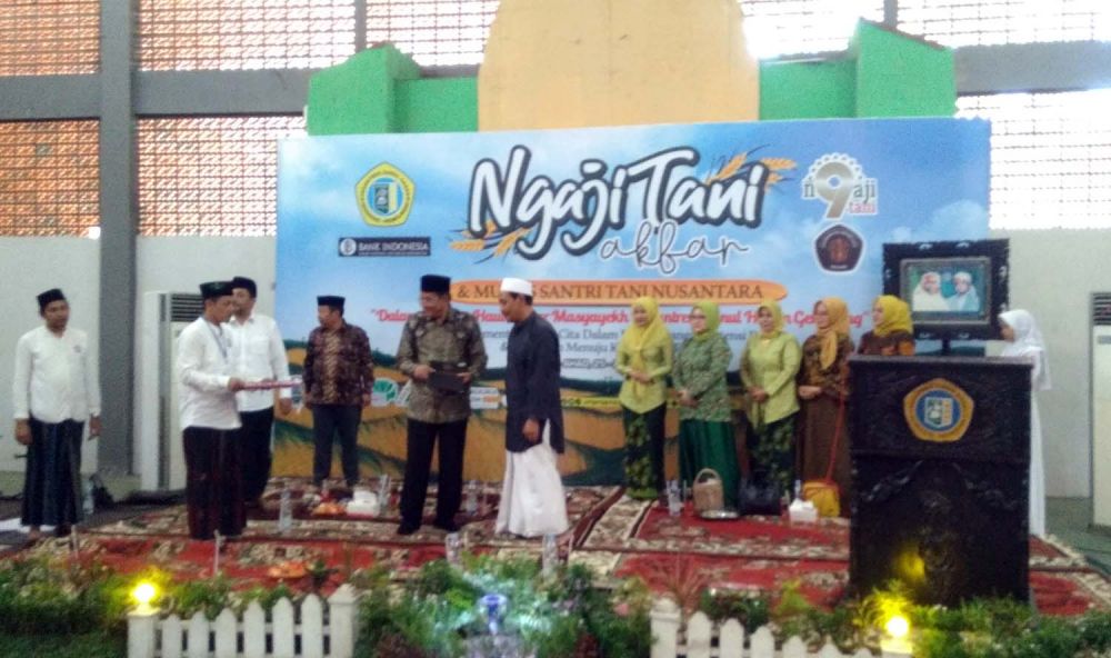 Ngaji Tani Akbar dan Munas Santri Tani Nusantara di Ponpes Zainul Hasan, Genggong, Kecamatan Pajarakan, Probolinggo