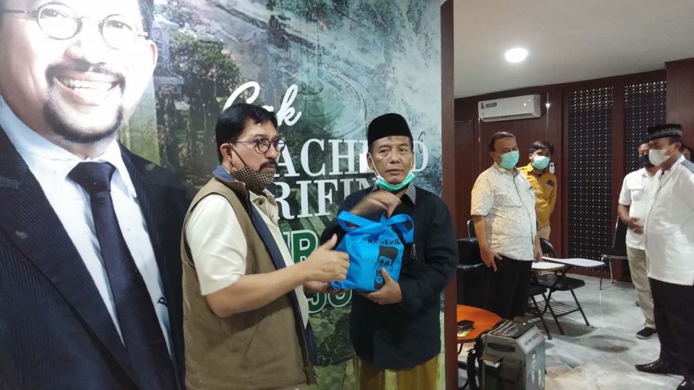 Machfud Arifin bersama perwakilan RW yang tergabung dalam Gerakan Relawan Machfud Arifin Sukses Wali Kota Surabaya (GERMAS)