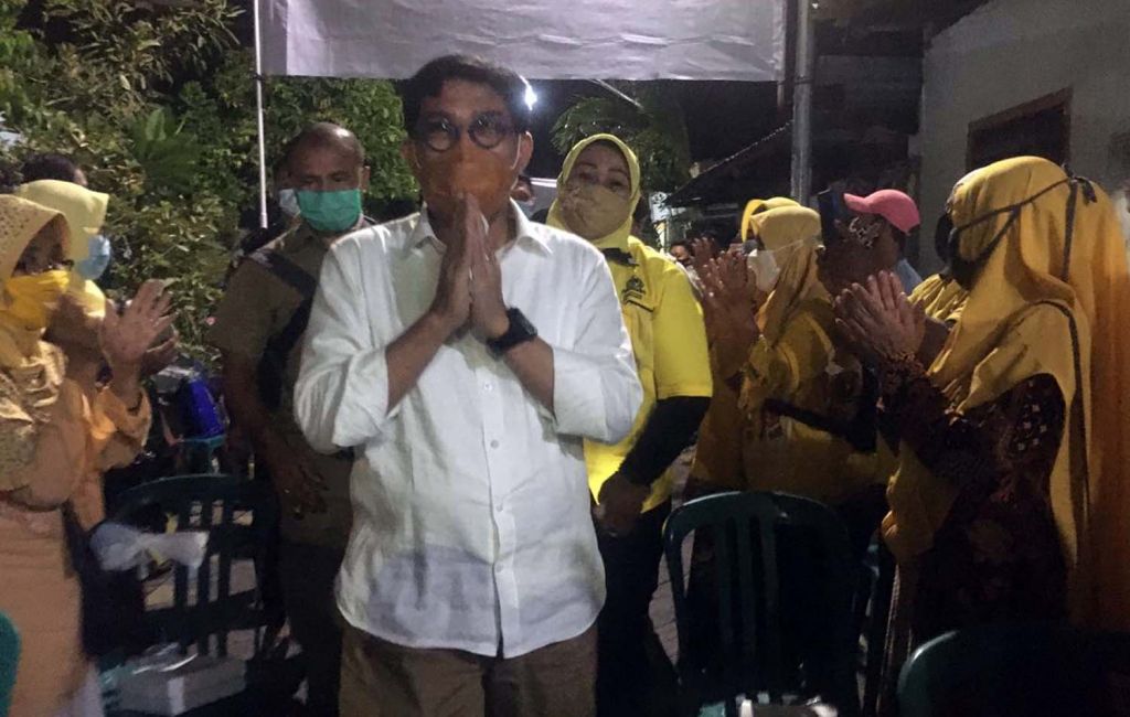 Calon Wali Kota Machfud Arifin menyapa warga Granting Barat, Simokerto, Surabaya 