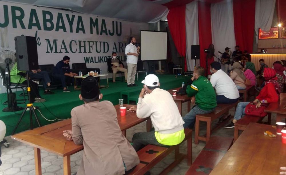 Perwakilan para relawan pendukung saat melaksanakan pakta integritas pemenangan Machfud Arifin sebagai wali kota Surabaya