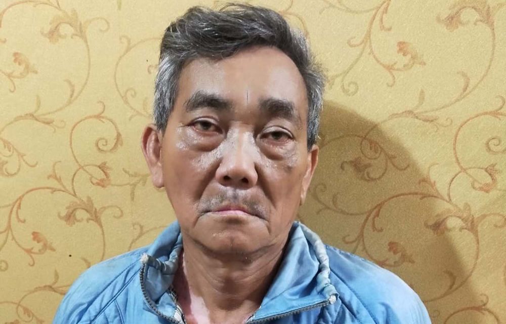 Tetangga yang melukai wajah wanita diamankan di Mapolsek Sawahan, Surabaya