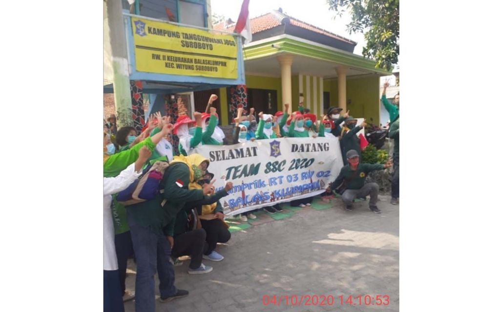 Tim SSC 2020 saat berada di salah satu peserta di wilayah Wiyung, Surabaya