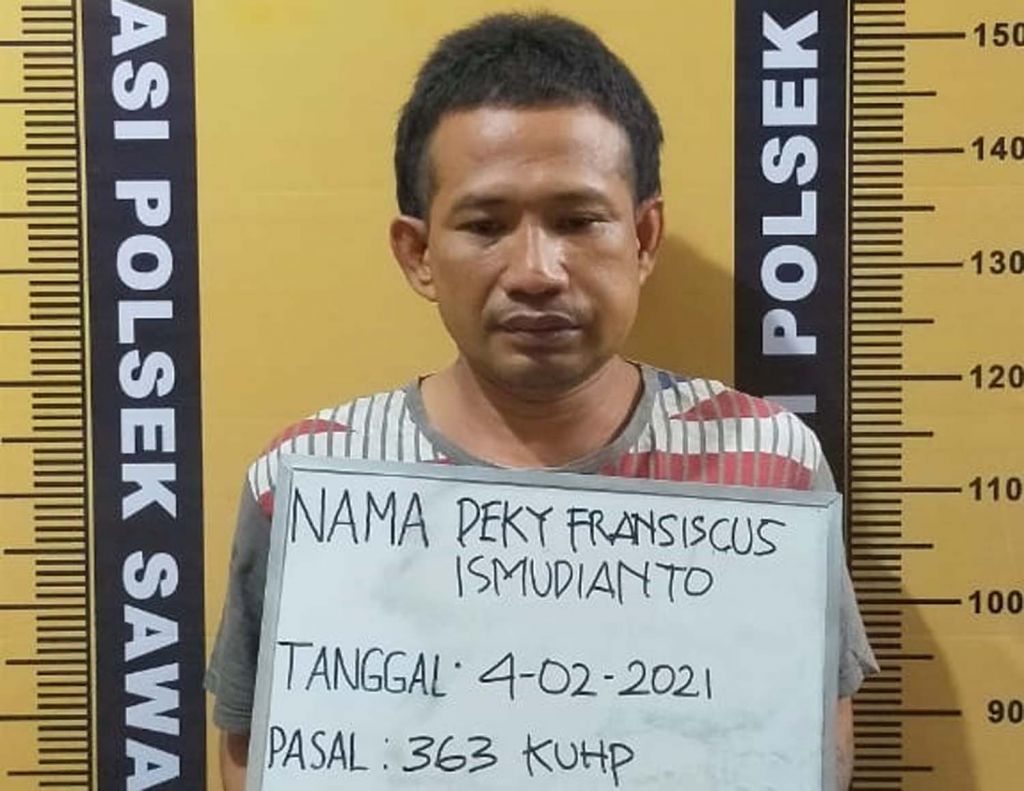Pelaku diamankan di Mapolsek Sawahan, Surabaya