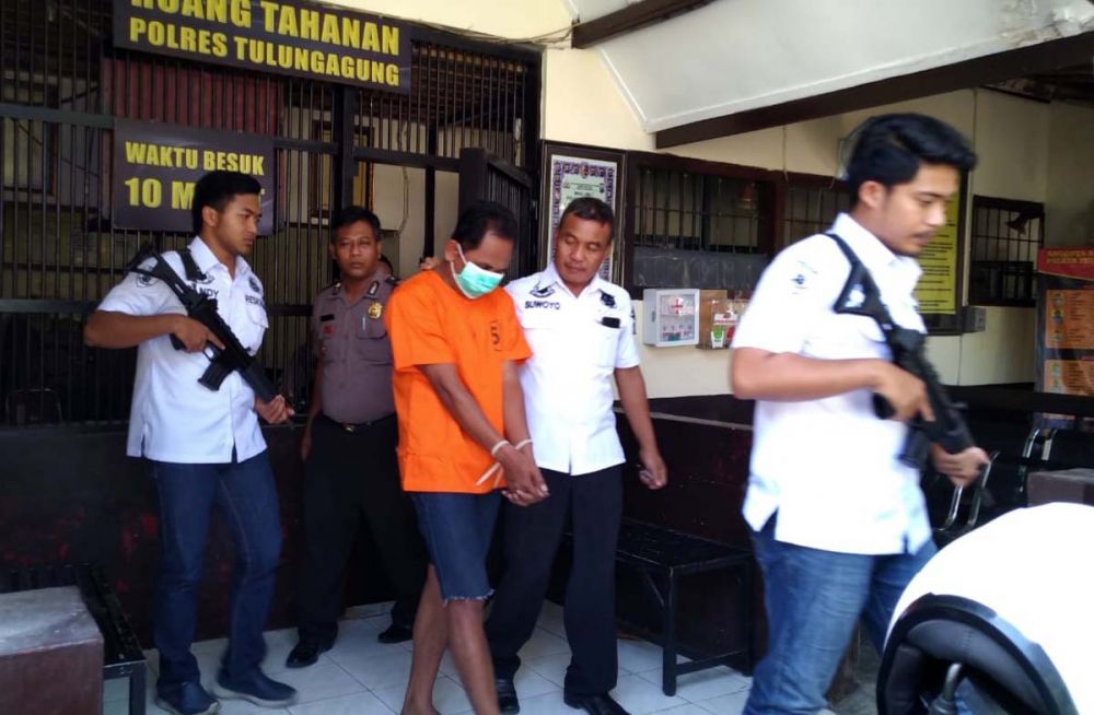Tersangka pemerkosaan saat dikeler Penyidik Satreskrim Polres Tulungagung