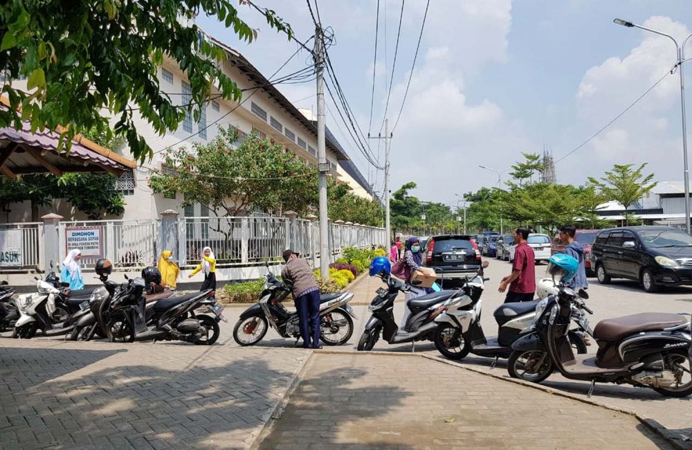 Para santri Ponpes Tebuireng Jombang mulai dijemput orangtuanya