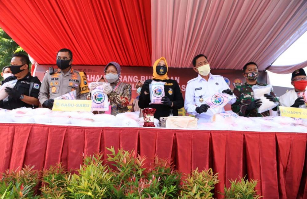 Pemusnahan narkoba hasil ungkap Satresnarkoba Polrestabes Surabaya