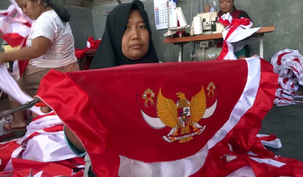 Umbul-umbul bermotif Burung Garuda paling diminati