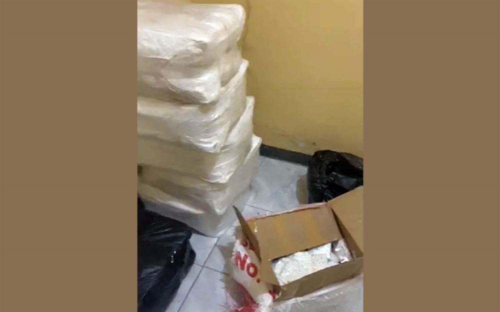 2,5 juta butir pil koplo yang disita Tim Unit Idik I Satresnarkoba Polrestabes Surabaya dari tiga gudang di Kediri