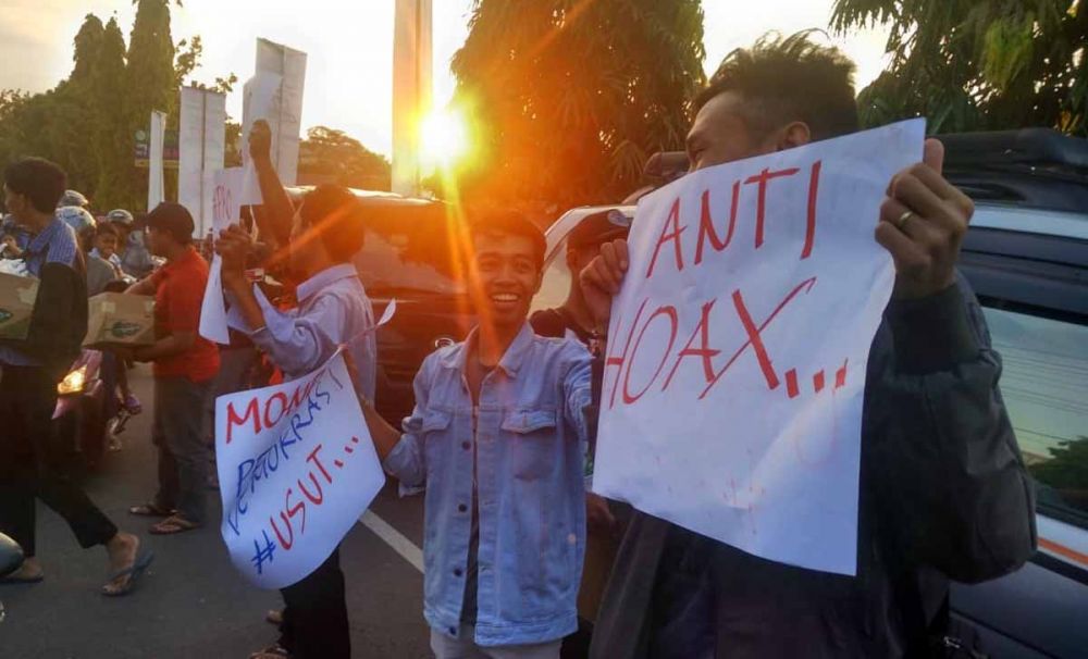 Para mahasiswa Ponorogo kecam kerusuhan Jakarta