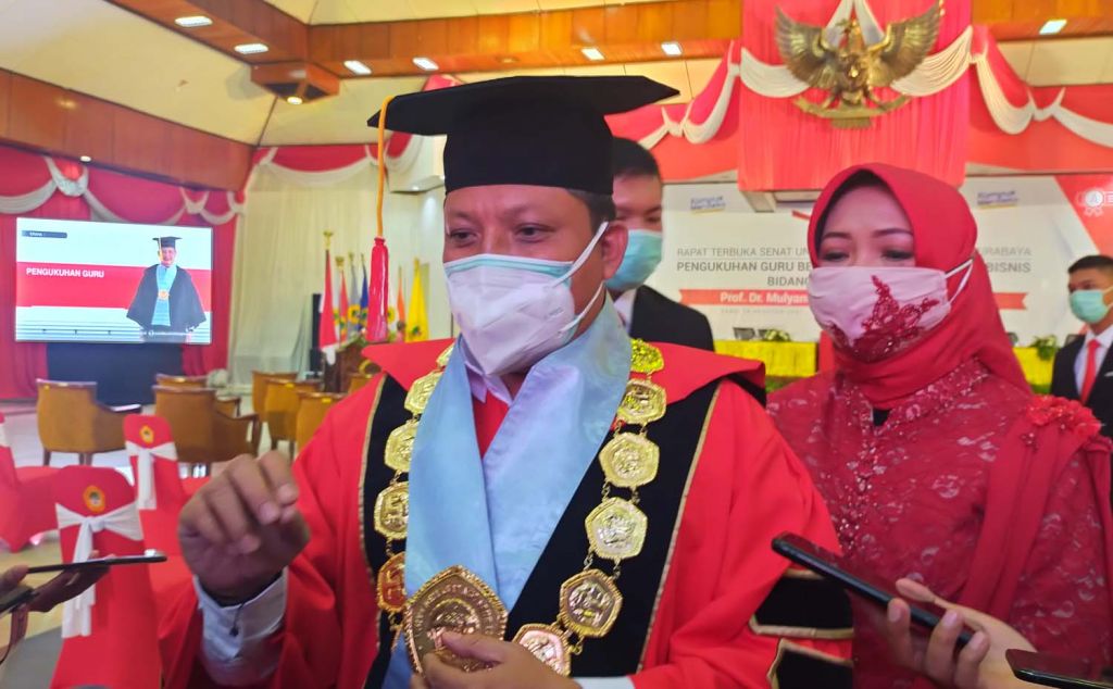 Rektor Untag Surabaya Prof. Dr. Mulyanto Nugroho