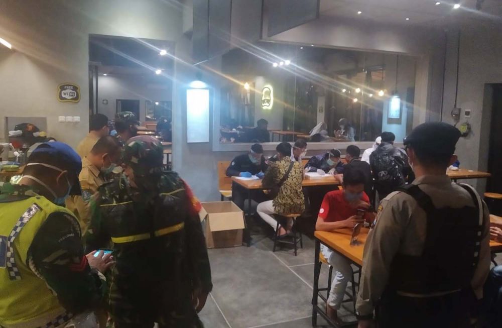 Rapid test massal di Ponorogo