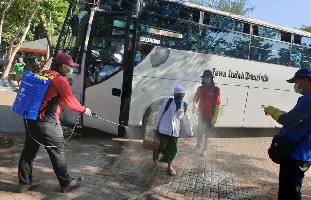 Screening dilakukan pada santri yang tiba di Probolinggo
