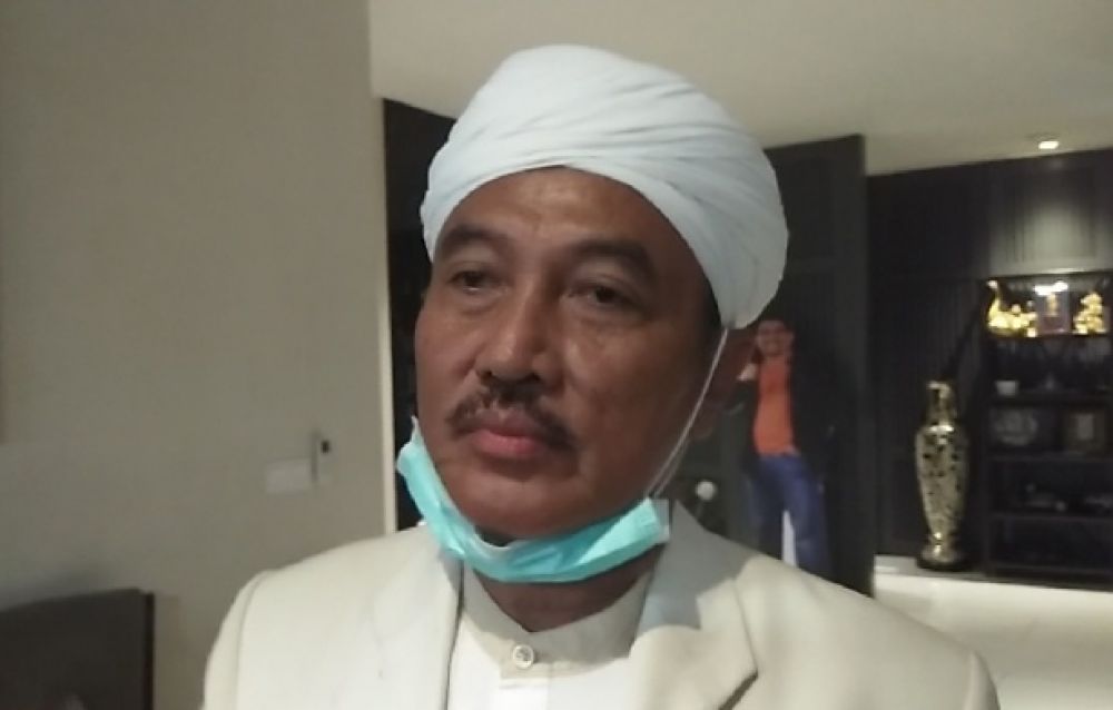 KH M Atikh Busyiri, Pengasuh Pondok Pesantren Makarimul Akhlaq, Sawah Pulo, Semampir, Surabaya