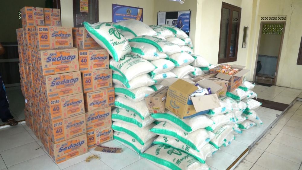 Bantuan dari Pelindo III untuk warga terdampak banjir di Gresik