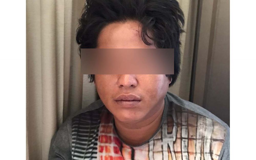 Tersangka Slamet Riyadi saat diamankan Tim Unit III Satresnarkoba Polrestabes Surabaya