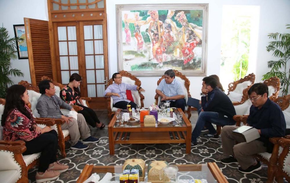 Staf Kepresidenan dalam kunjungannya ke Banyuwangi