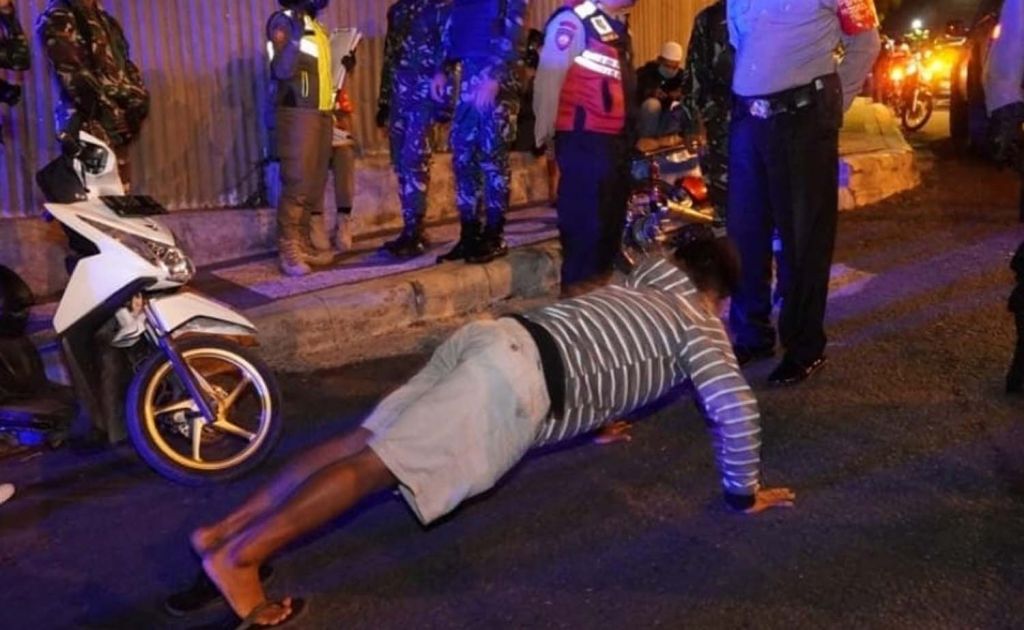 Tim Pemburu Pelanggar Protokol Kesehatan menindak warga yang melanggar