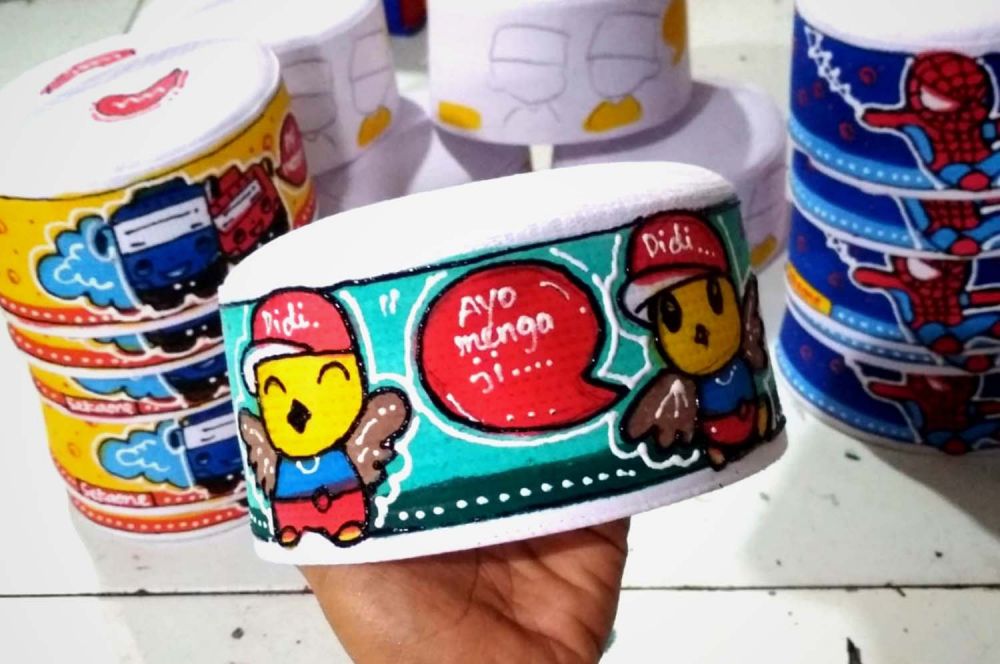 Kopiah lukis anak produksi UMKM di Gresik