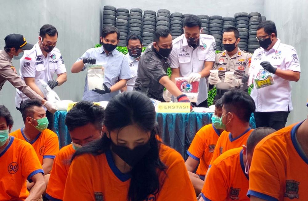 Hasil ungkap Satresnarkoba Polrestabes Surabaya mulai 1-28 April 2020