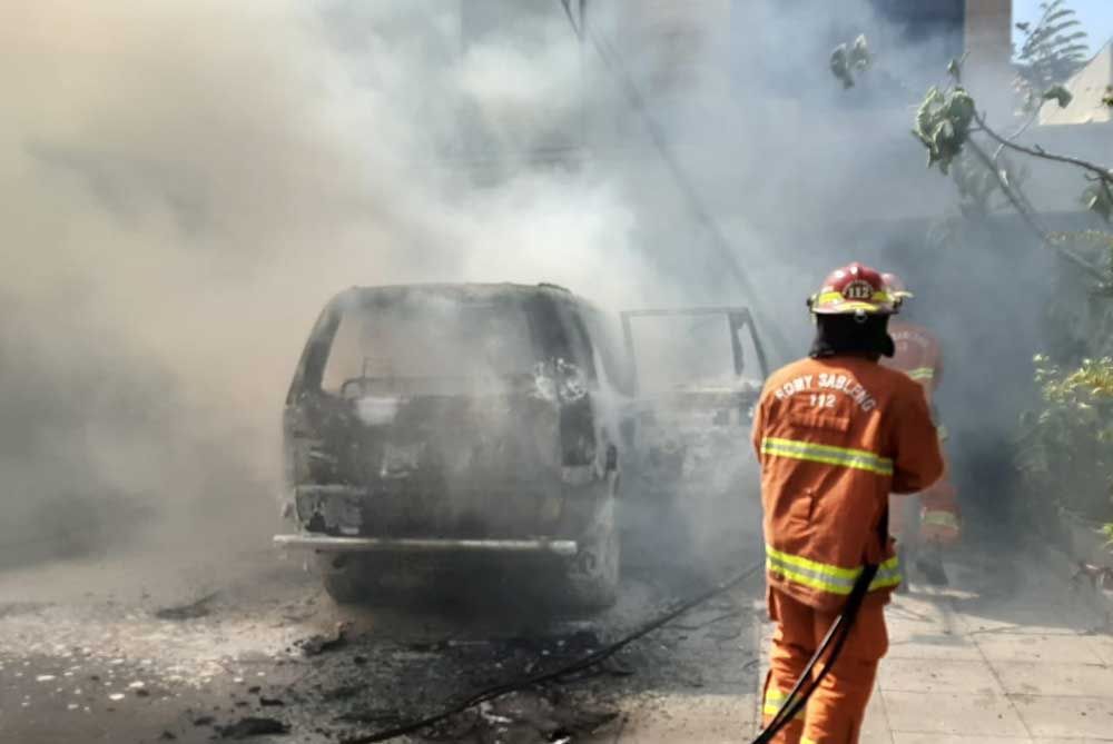 Satu Orang Terluka dalam Dua Kebakaran di Surabaya