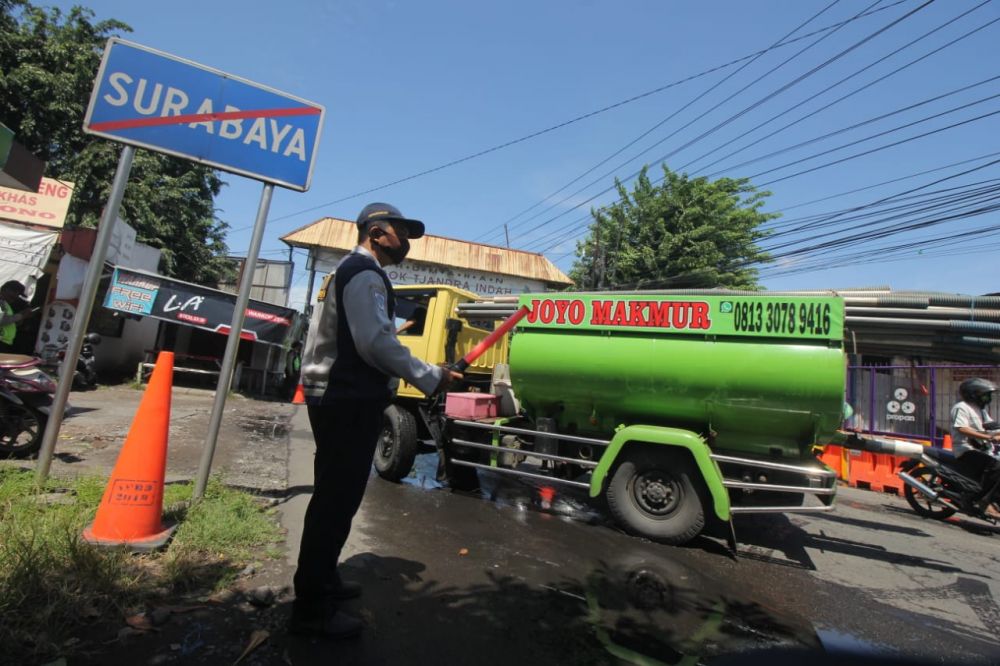 Operasi Ketupat Semeru 2020 di perbatasan Surabaya-Sidoarjo titik Rungkut Menanggal-Pondok Tjandra