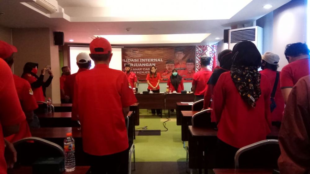 Rapat internal PDIP Surabaya (Foto-foto: Istimewa)