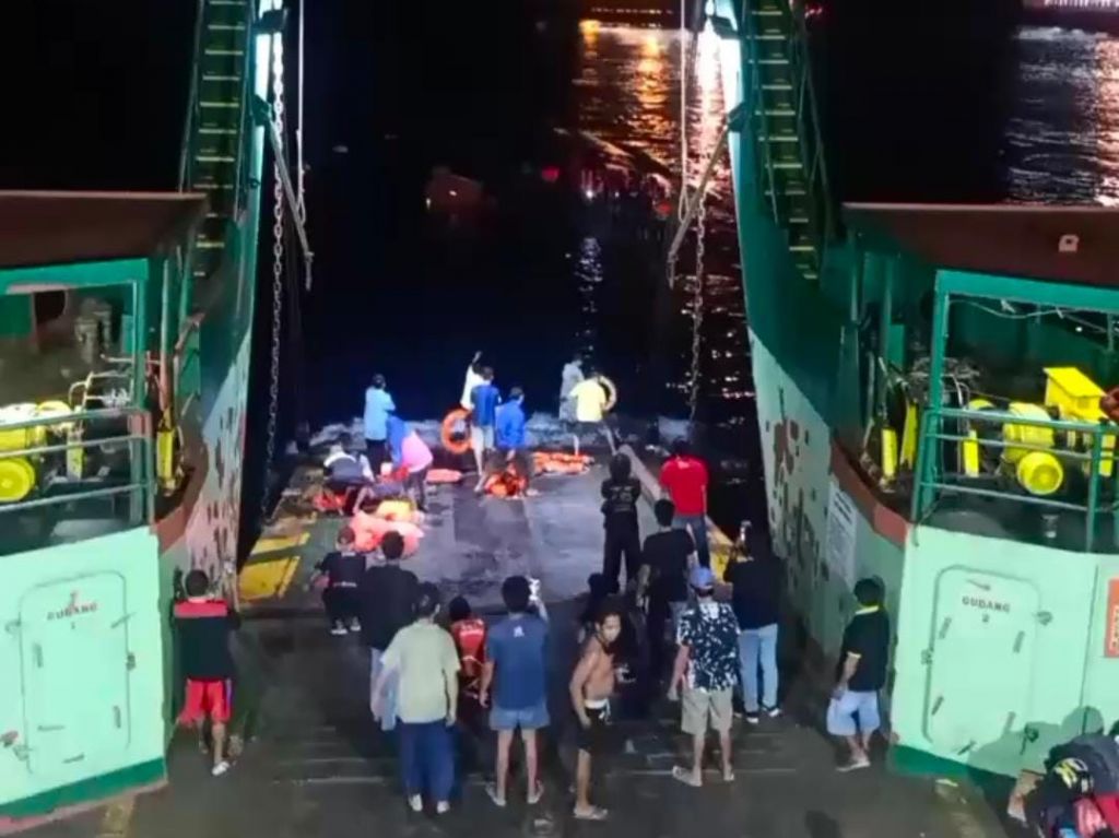 Tangkapan layar video suasana di Pelabuhan Gilimanuk, Bali yang beredar