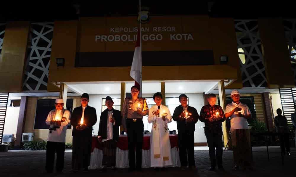 Aksi doa lintas agama di probolinggo untuk korban gempa Donggala 
