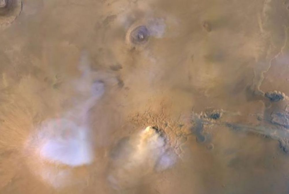 Foto planet Mars yang diambil dari Mars Reconnaissance Orbiter NASA (Foto: CNN)