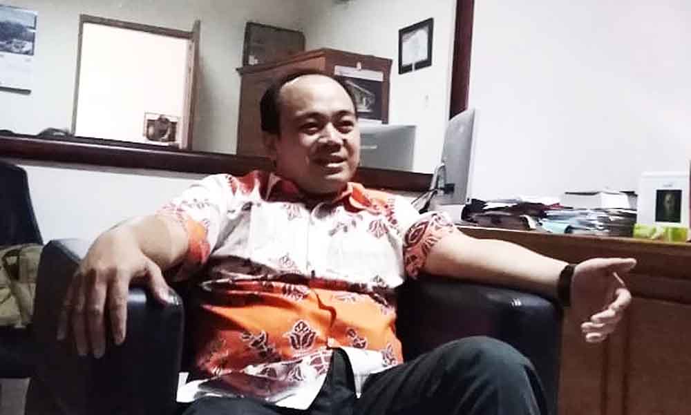 Komisioner KPU Jawa Timur Muhammad Arbayanto