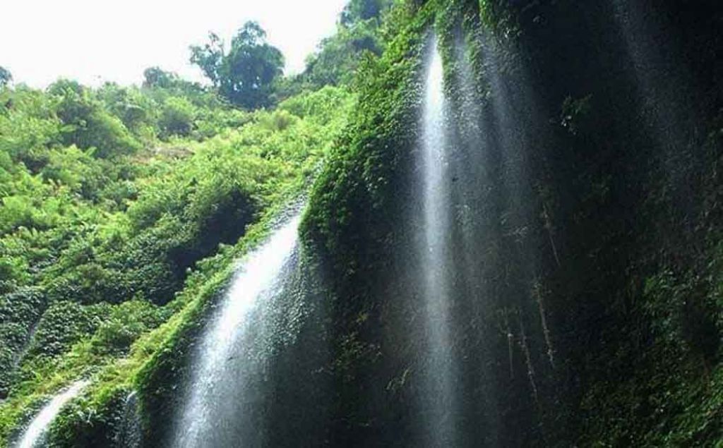 Madakaripura, salah satu wisata air terjun di Kabupaten Probolinggo yang diberlakukan sistem buka-tutup