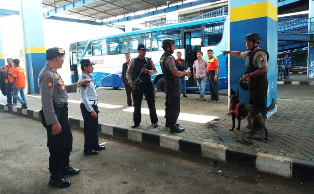 Suasanan pengamanan di Terminal Arjosari, Malang