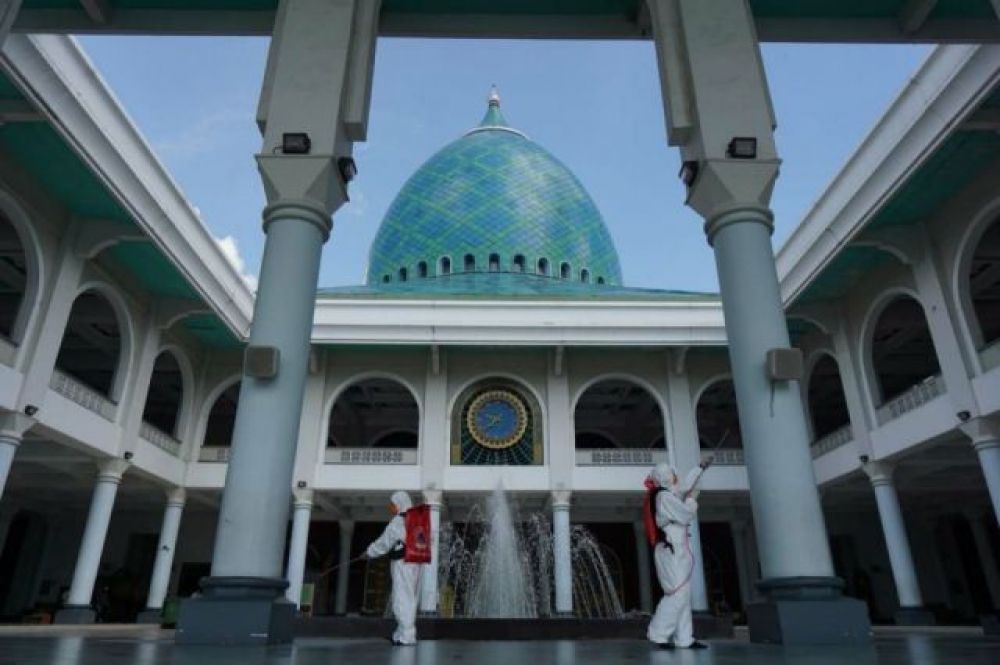 Masji Al Akbar Surabaya (foto: Fajar Mujianto/jatimnow.com)