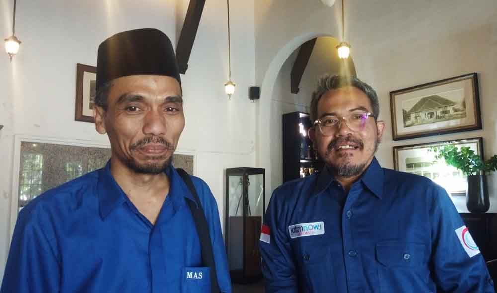 Ketua PCNU Surabaya, Muhibbin Zuhri bersama pemred jatimnow.com, Budi Sugiharo