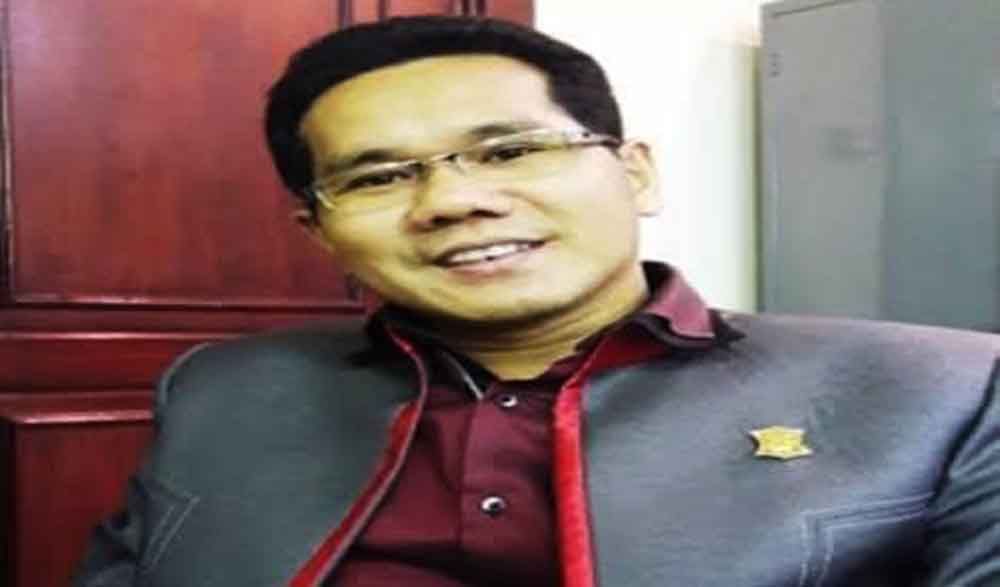 Ketua Pengurus Anak Cabang (PAC) PDI Perjuangan Kecamatan Bulak, Riswanto