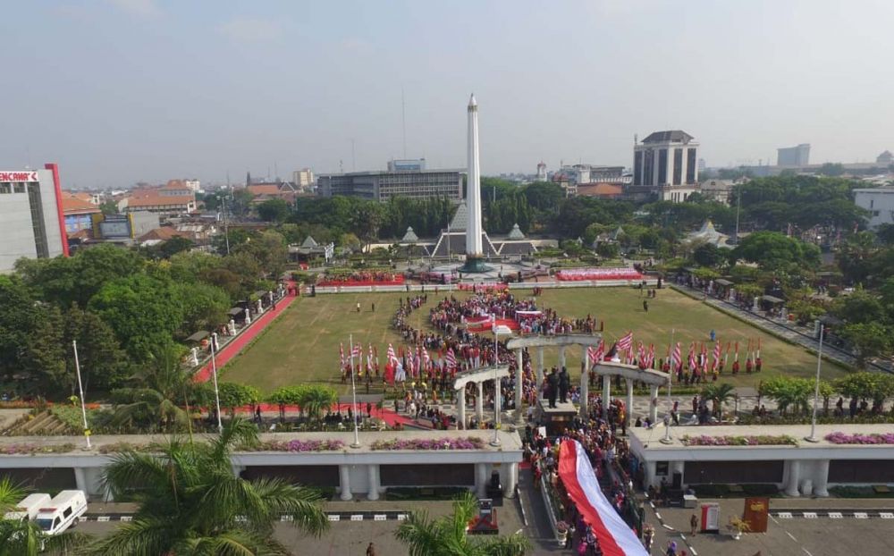 Rangkaian acara Sumpah Merah Putih yang digelar Pemkot Surabaya di Tugu Pahlawan